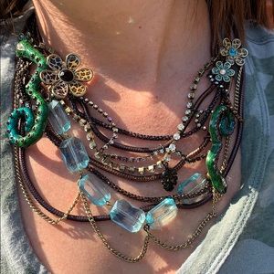 Betsey Johnson jungle necklace